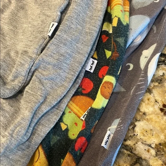 Little Sleepies Zippy Bundle of 4, 12-18 months, Bamboo PJs - Picture 7 of 7